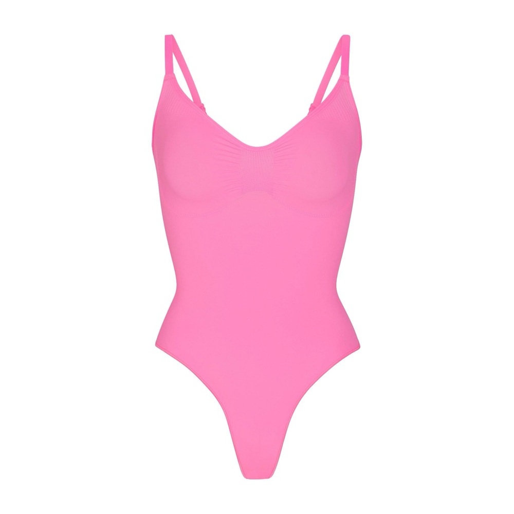 SKIMS Seamless Sculpt Thong Bodysuit - Sugar Pink